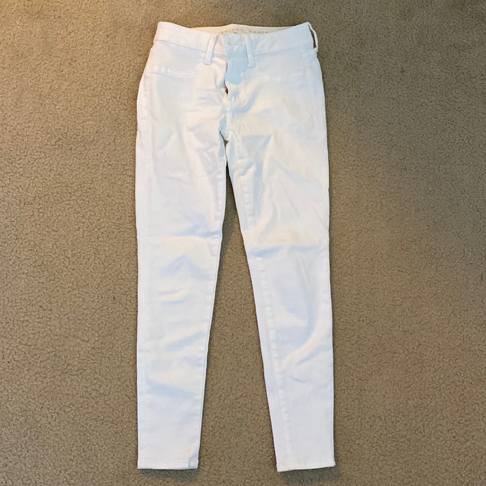 White American Eagle Jeans